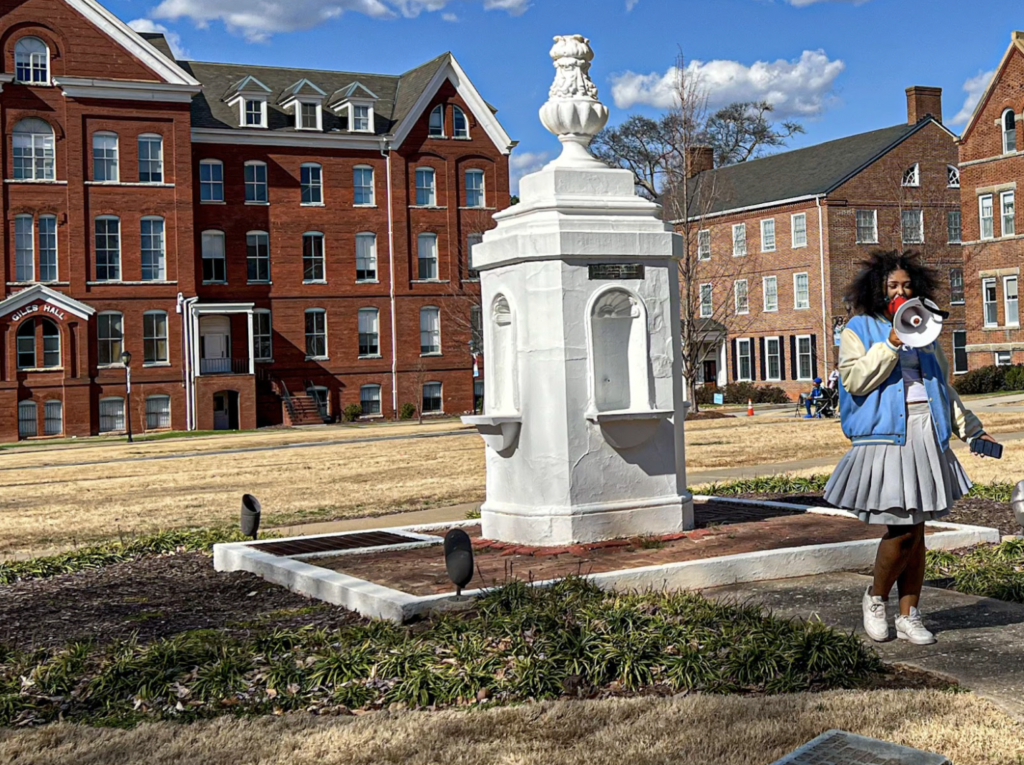 Spelman Students Continue to Protest Housing Decisions - The Maroon Tiger